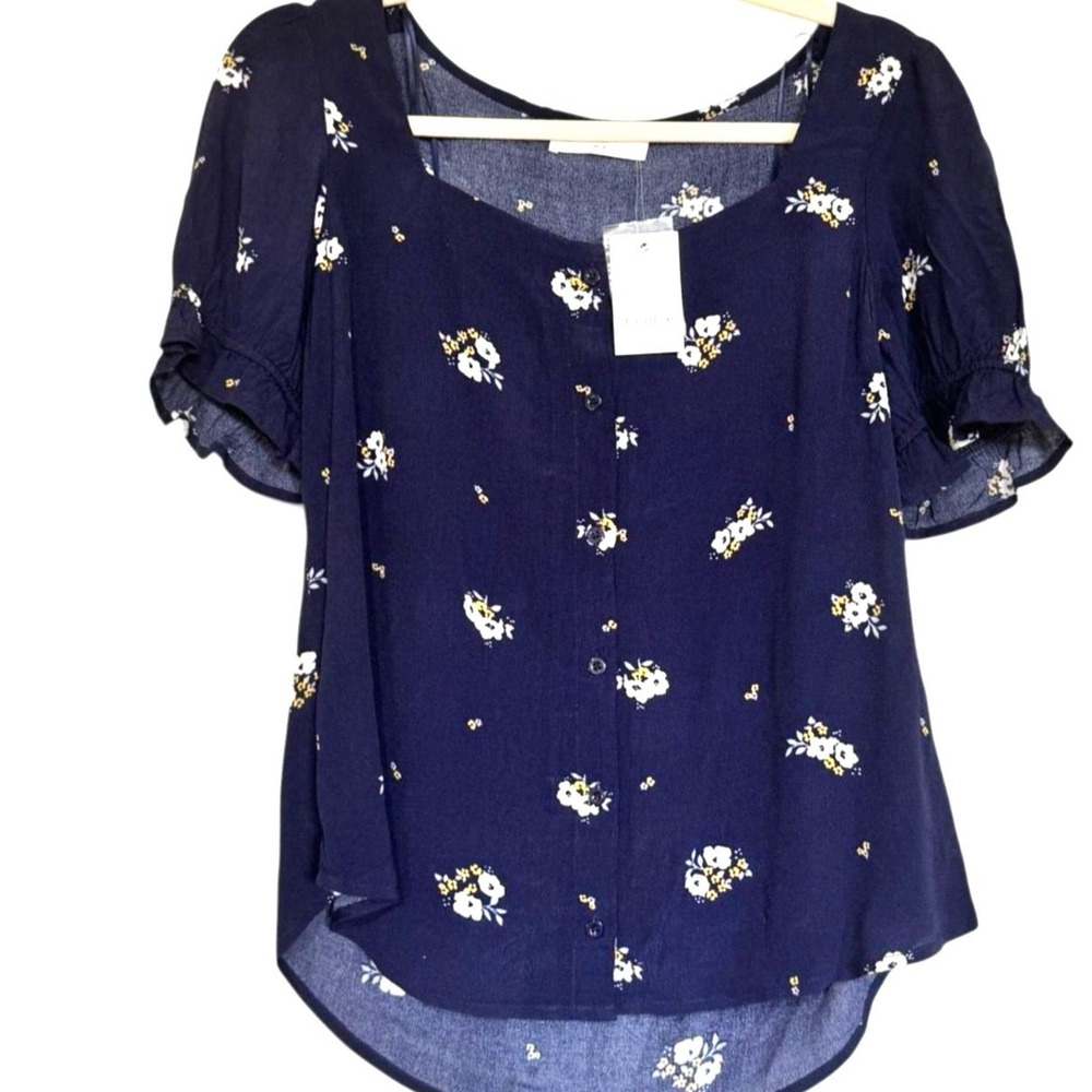 Elodie NWT Navy Floral Flutter Sleeve Button Top Cottagecore Boho Work Teacher